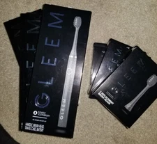 Phillips Sonicare Oral B Gleem Power Toothbrush+ pack of 2 Replacement Heads!!