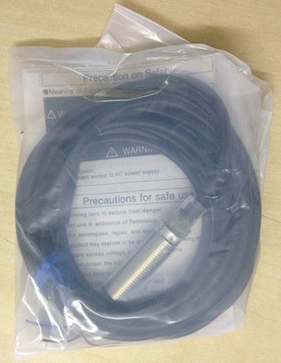 ONE NEW E2B-M12KS04-WP-C1 *uq