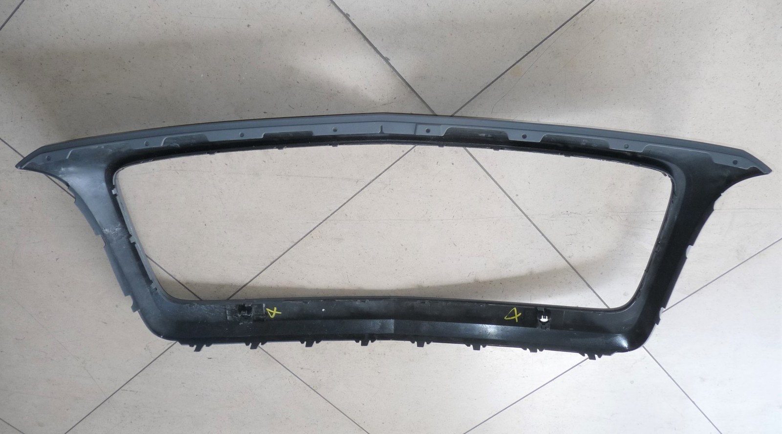 Bentley Flying Spur 2020-2024 Front Trim molding