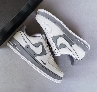 Nike Air Force 1 Herren Low Top Sneaker weiß/grau Schnürung EU 43 neu oK