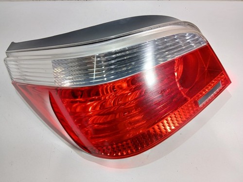 RÜCKLICHT LINKS BMW 5 serie (E60) Sedan 530i 24V (N52-B30BF) 2006 7165737