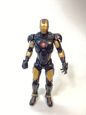 Marvel Legends Iron Man Marvel Now Hulkbuster BAF Wave dorado y negro 6"