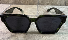 Oversized Green Rhinestone Accent Sunglasses Square Geometric Fashion Women  s