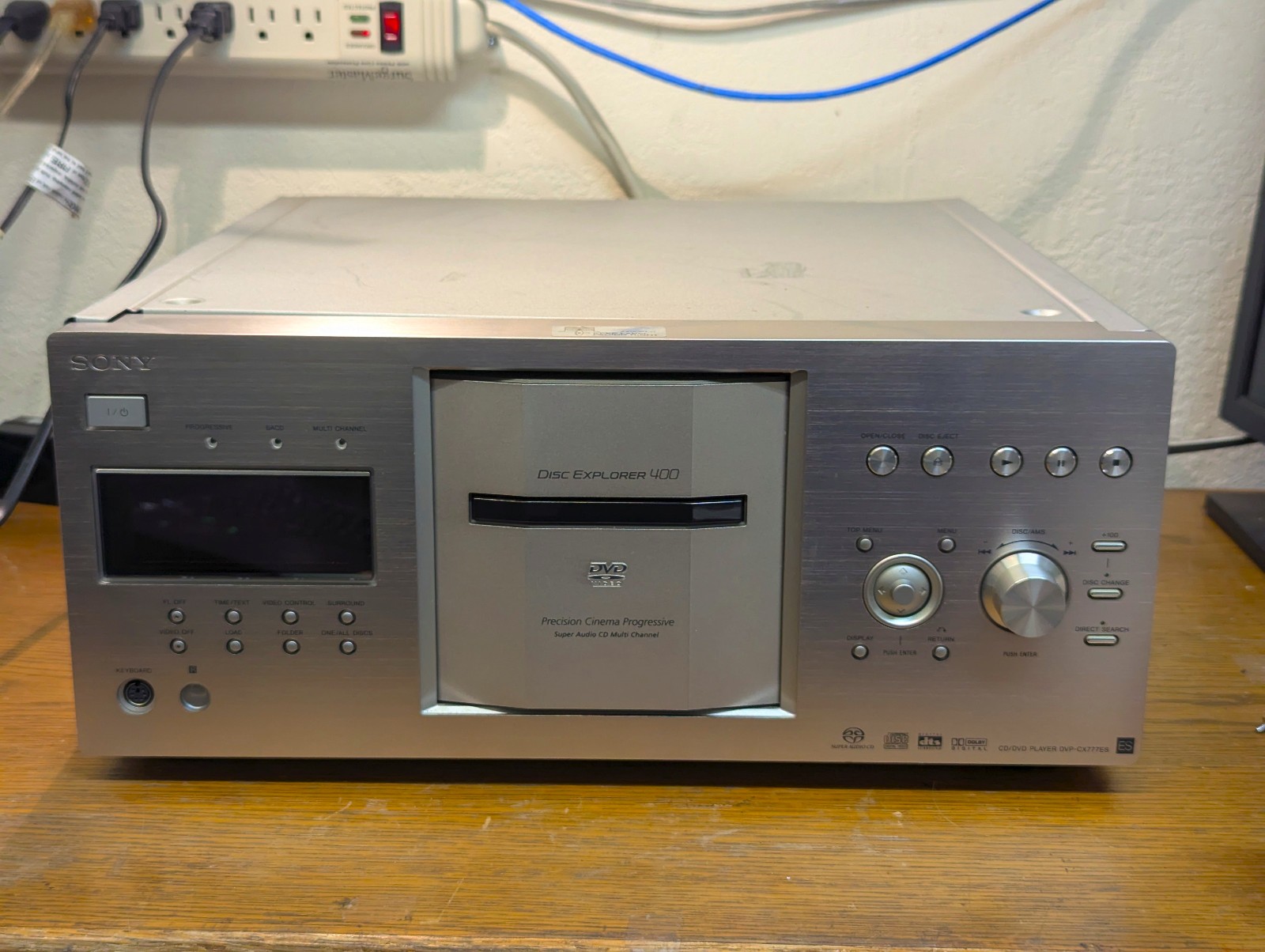Sony DVP-CX777ES DVD SACD CD 400 changer player; tested, works; missing screws