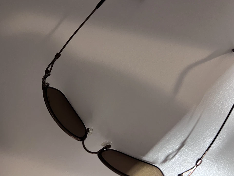 Gafas de sol polarizadas con marco de metal marrón Maui Jim Flexon MJ-302-23 para hombre con estuche Foto 4 de 4