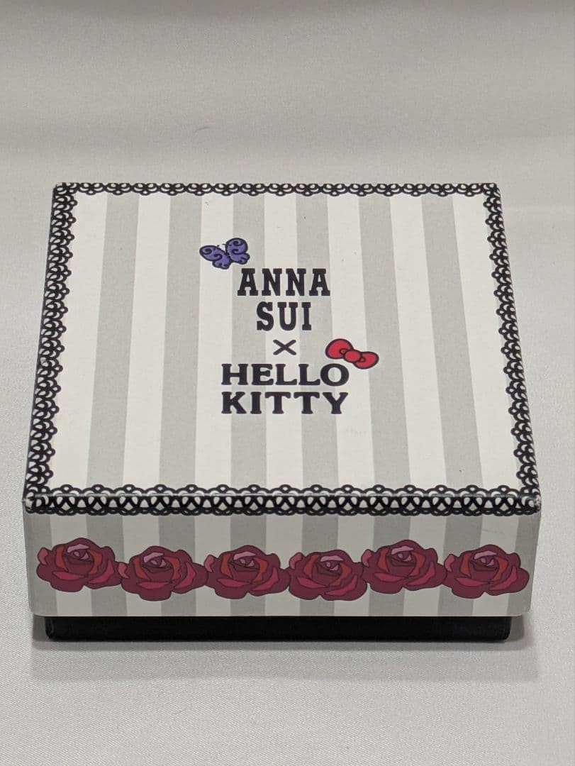 ANNA SUI x HELLO KITTY Limited Edition Earrings with Box New Rare 
