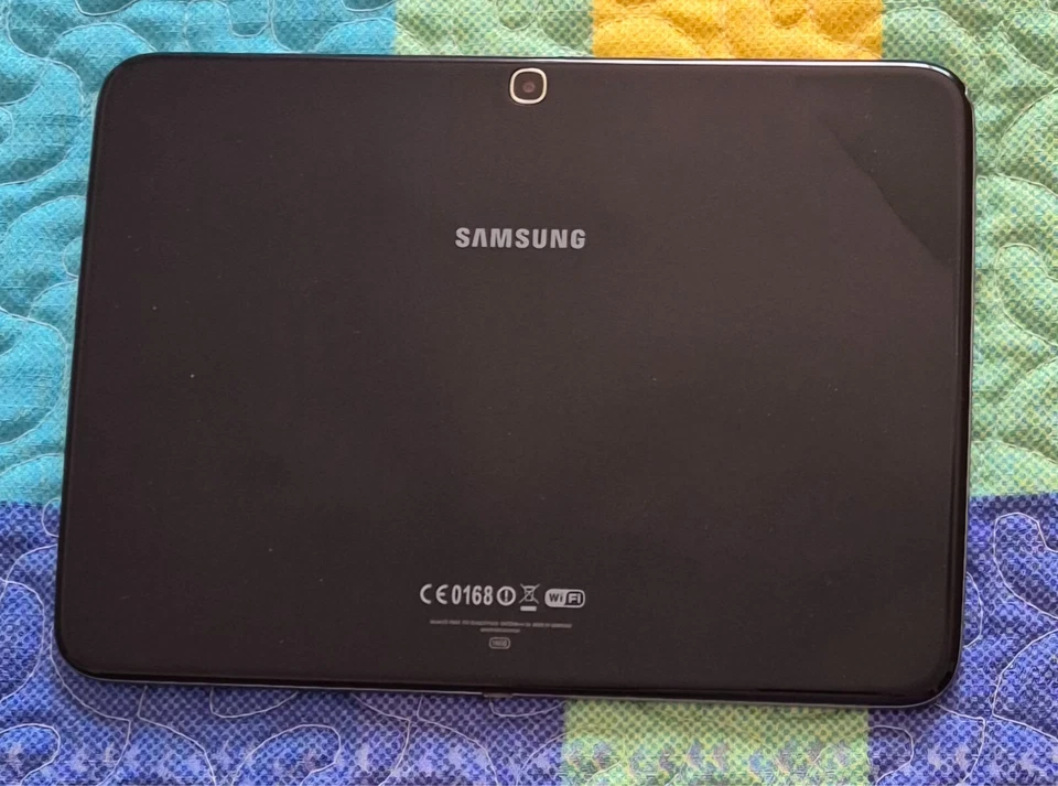 Samsung Galaxy Tab 3 10.1 GT-P5210 Negra Wi-Fi 16GB 10.1" Android Tablet - Imagen 2 de 4