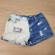 Levi's Button Fly Jean Denim Shorts Juniors 9 Mid-Rise Vintage 90s Distressed