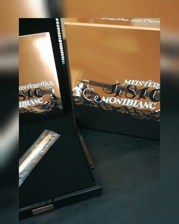 Montblanc 90th Anniversary LE Fountain Pen | Solid 18k Rose Gold