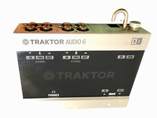 Native Instruments Traktor Scratch Audio 6 DJ Interface