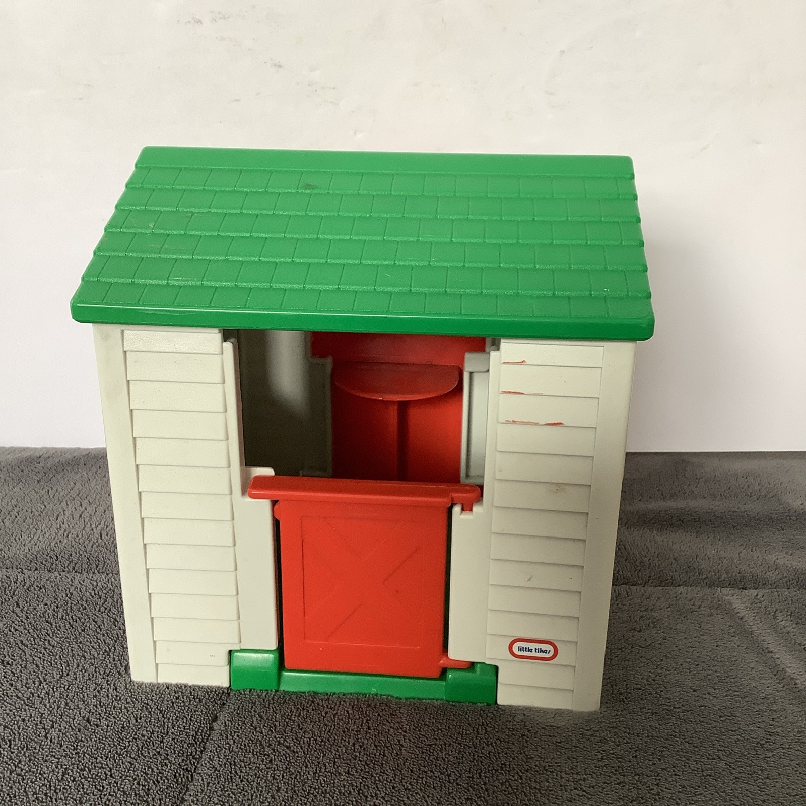 Vintage Little Tikes Cozy Cottage Cabin Playhouse Dollhouse 