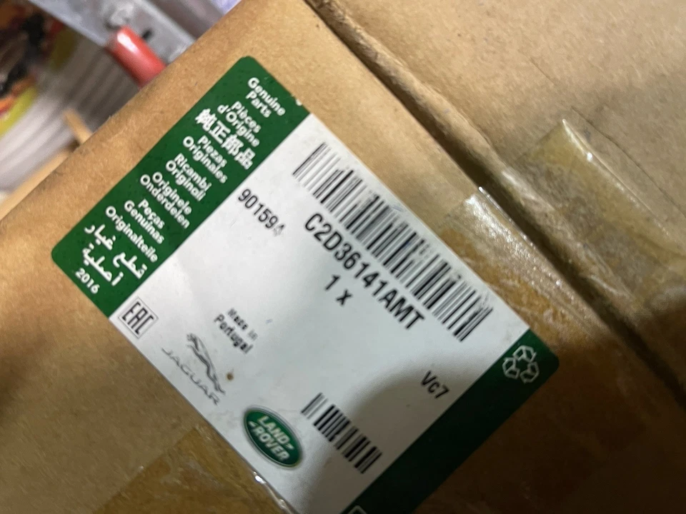 Volante Jaguar XJ C2D36141AMT Nuevo Antiguo Stock Caja Abierta Cuero Gris con Madera Foto 2 de 4