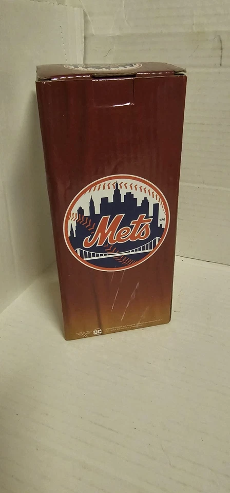 Bobblehead Mrs Met as Wonder Woman - NUEVO - Sorteo Estadio 2021 Foto 4 de 4