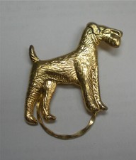 Airdale Standing Gold Spec Pin Detti Originals