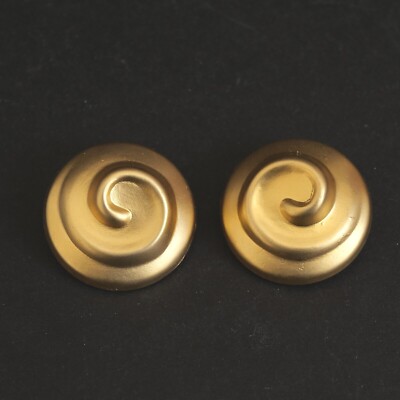 NINA RICCI, Ohrclips '' Le teint Ricci '' aus vergoldetem Metall (Durchmesser: 3,5 cm)