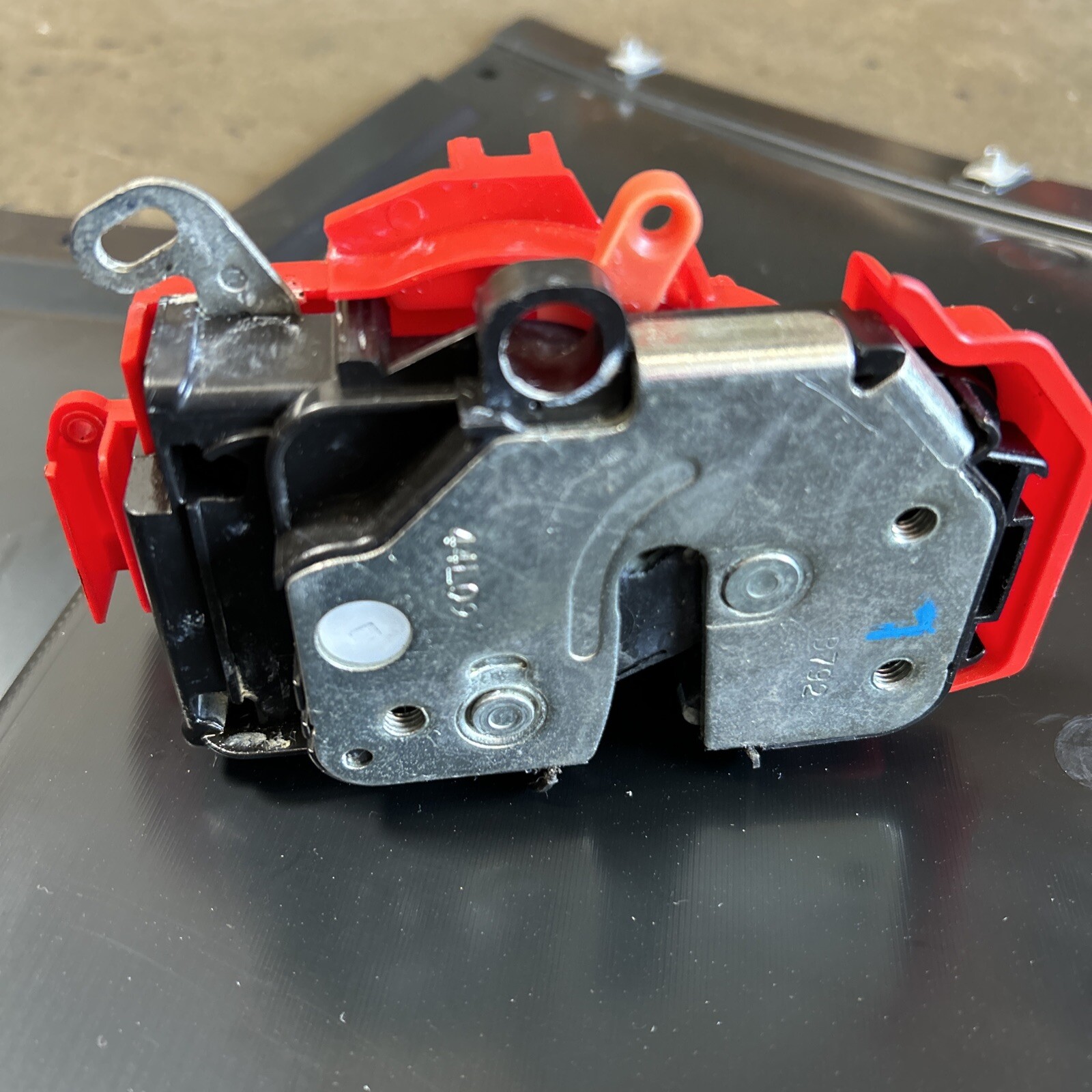 2008-14 FERRARI CALIFORNIA FRONT LEFT DOOR LOCK LATCH ACTUATOR