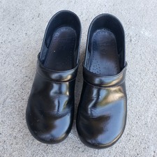 dansko 43 wide