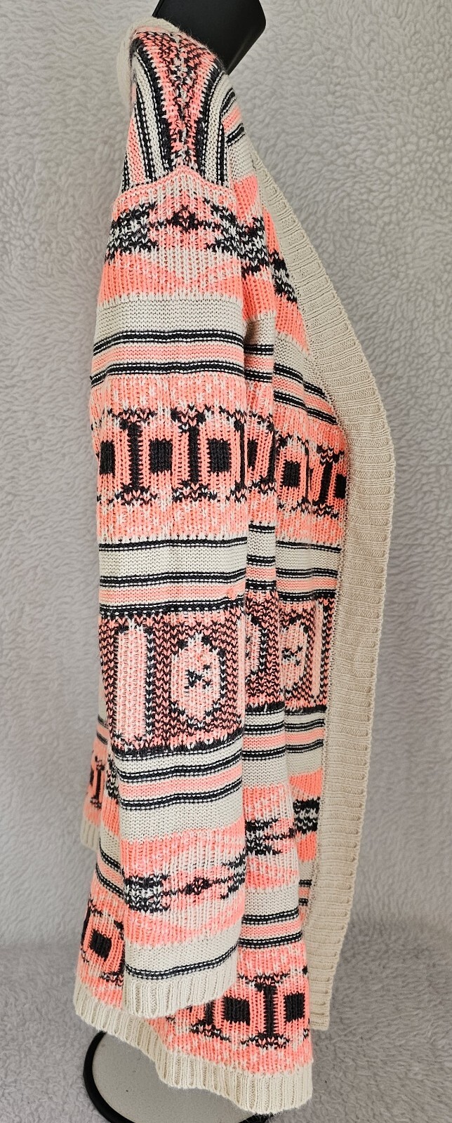 Picture 20 of 24