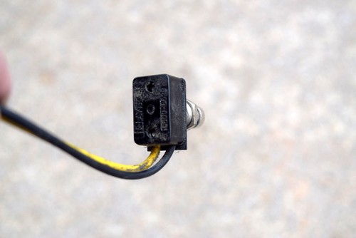 Sanitaire S661 Heavy Duty Upright Vacuum Cleaner Replacement Parts Eureka - Picture 5 of 19