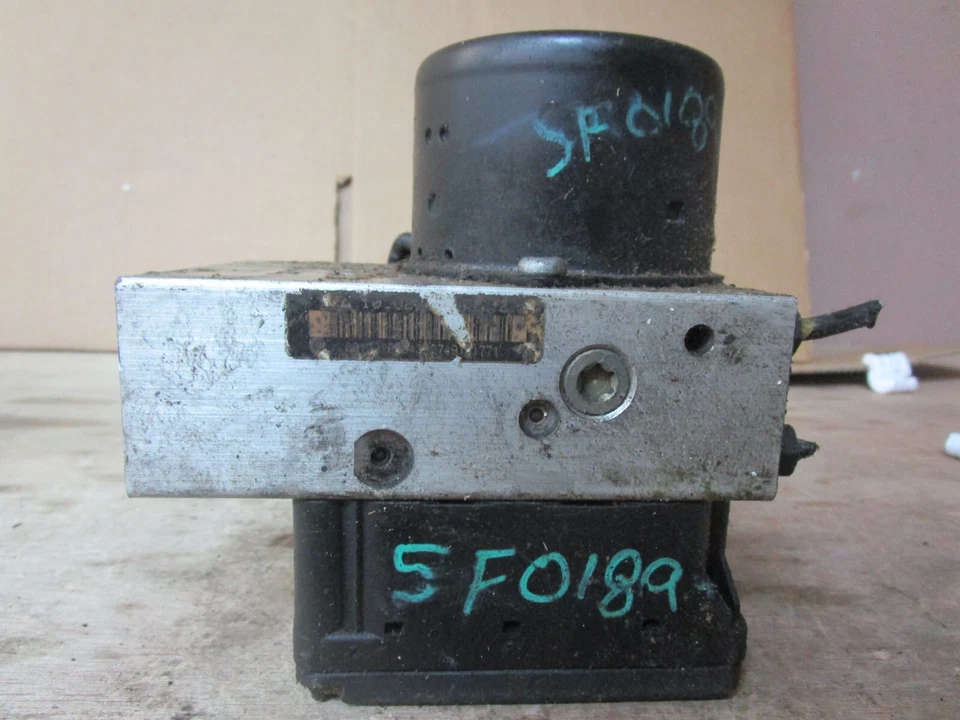 03 04 05 06 Audi TT ABS Pump Anti Lock Brake Module Part 8N0907379 8N0614417 Foto 2 de 4