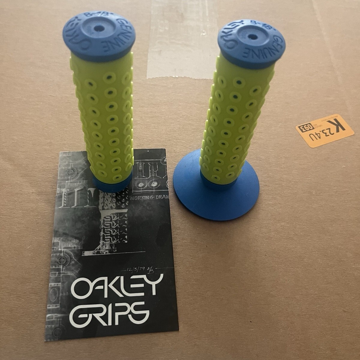 NEW OAKLEY BIKE BMX B1-B GRIPS BLUE W/ YELLOW SLEEVES NEON | eBay