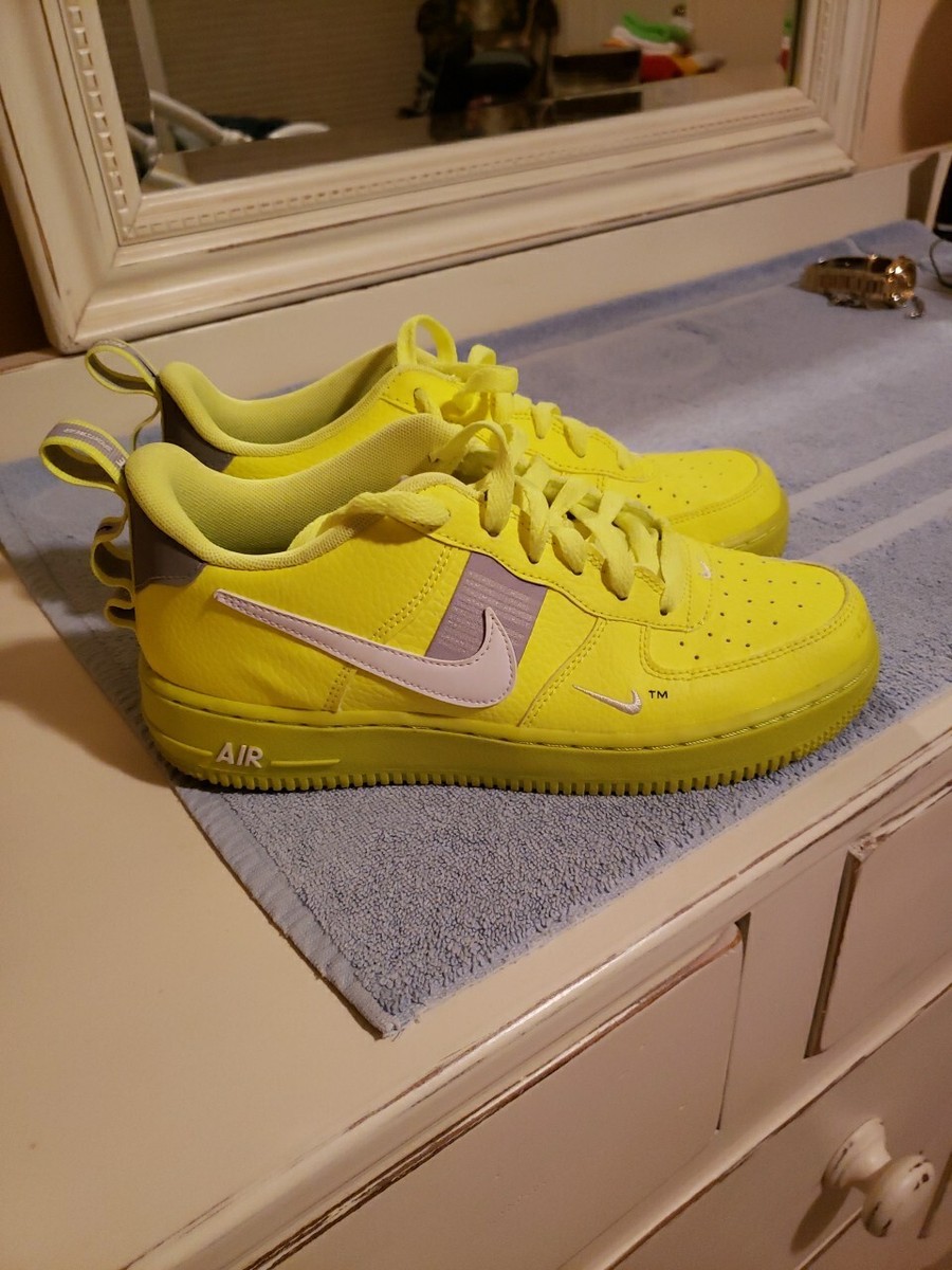 af1 volt gold