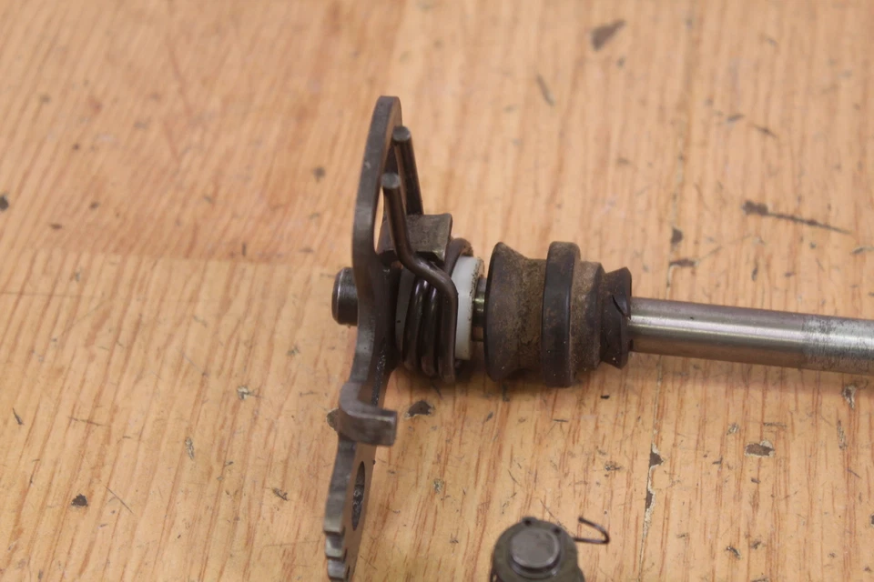 Yamaha IT250 1978 eje de cambio Foto 2 de 4