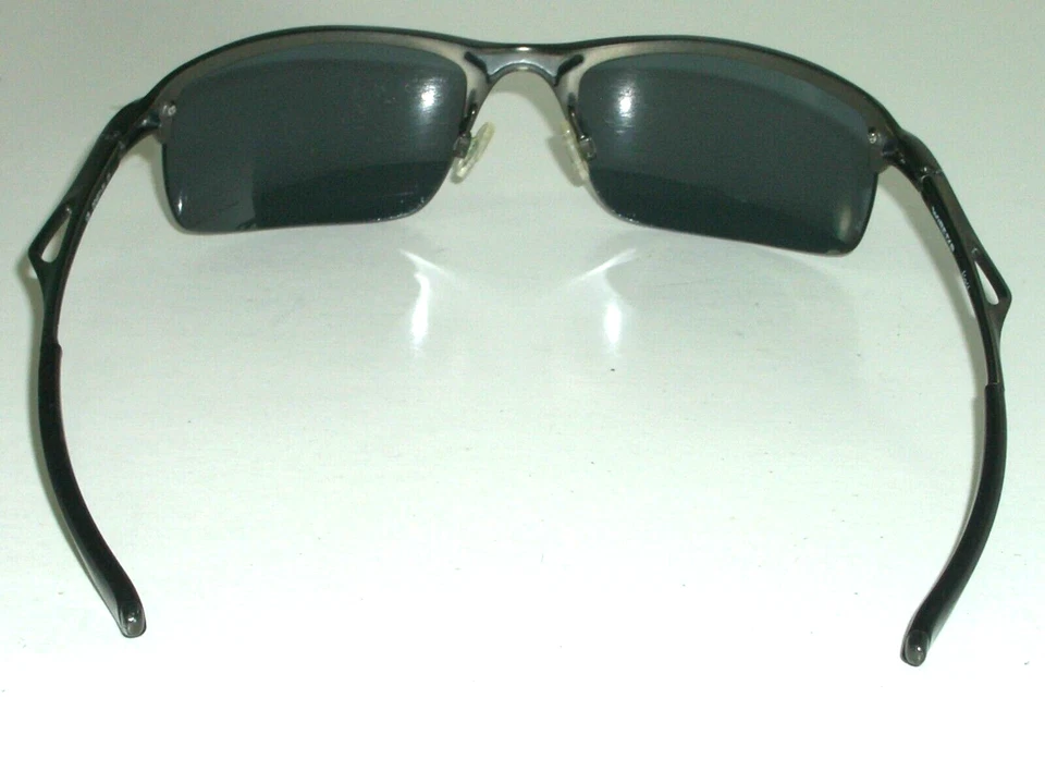 GAFAS DE SOL OAKLEY OO4071-04 126 WIRETAP 61[]14 GRIS TONO POLARIZADAS ENVOLVENTES DEPORTIVAS Foto 4 de 4