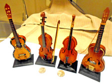 (4) Mini zestaw instrumentów muzycznych z całego drewna - skrzypce, gitara, wiolonczela