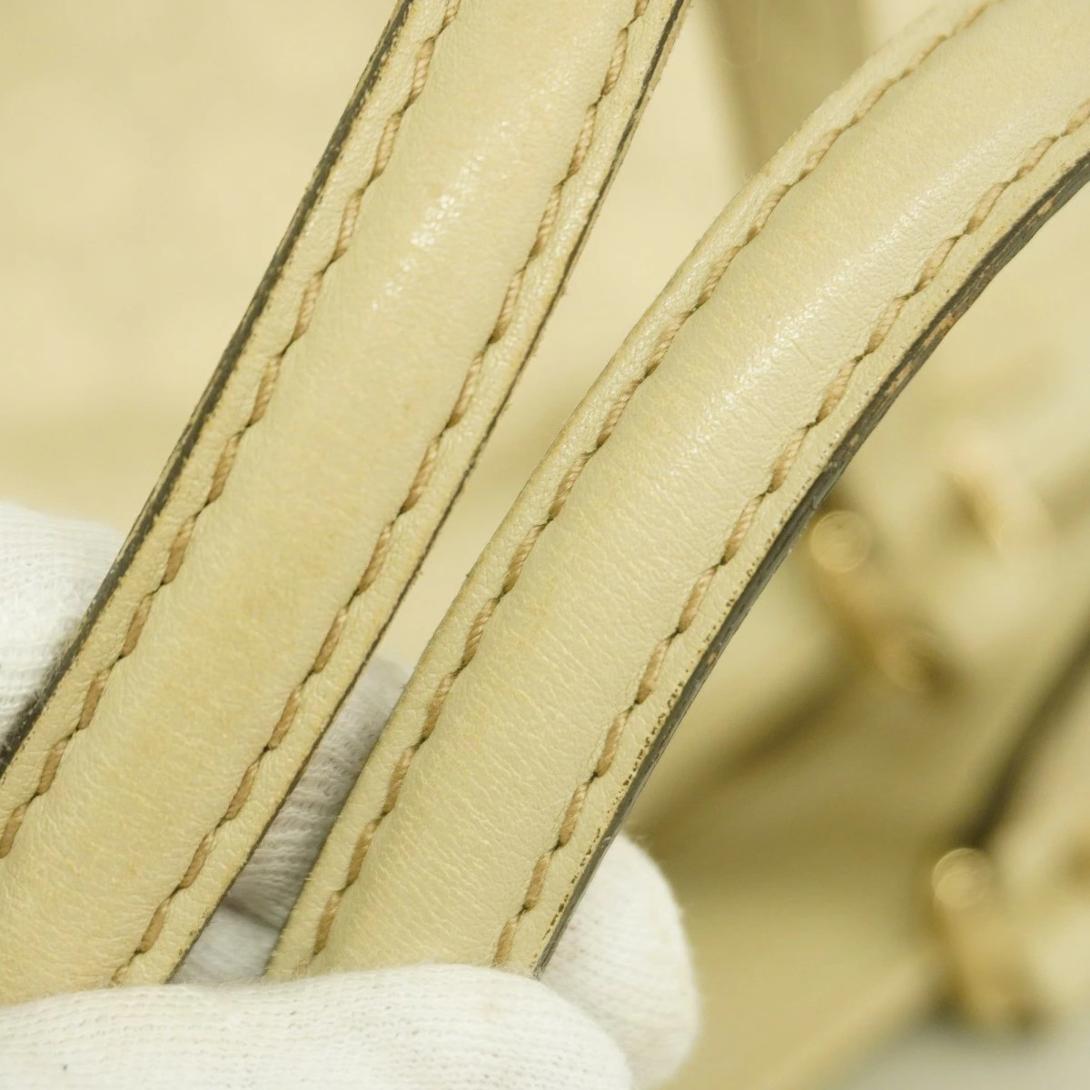 Gucci Guccissima Leather Bag Ivory Champagne Gold Hardware thumbnail 10