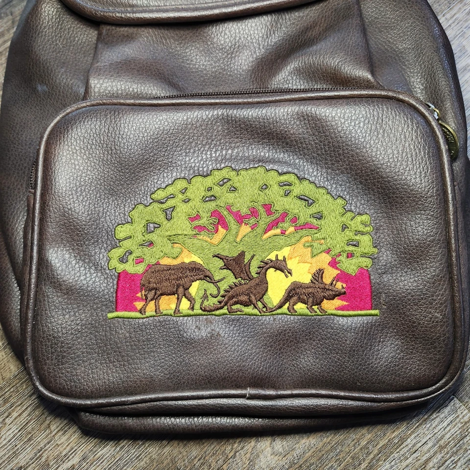 Mochila Animal Kingdom Walt Dinsey World Marrón Bordada Clásica Viaje De Colección Foto 3 de 4