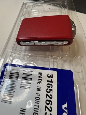 GENUINE VOLVO Factory OEM Red Key Remote Key Fob XC90 S60 XC60 V90