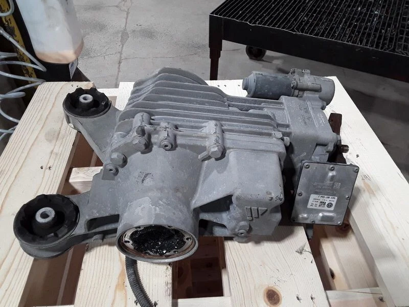 2015-2017 Volkswagen Tiguan Rear Axle Differential AWD Assembly OEM Foto 2 de 4
