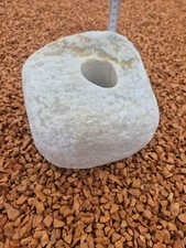 Quellstein Brunnen Snow Balls Findling  ca. 50 mm Bohrung / UNIKAT / HANDARBEIT