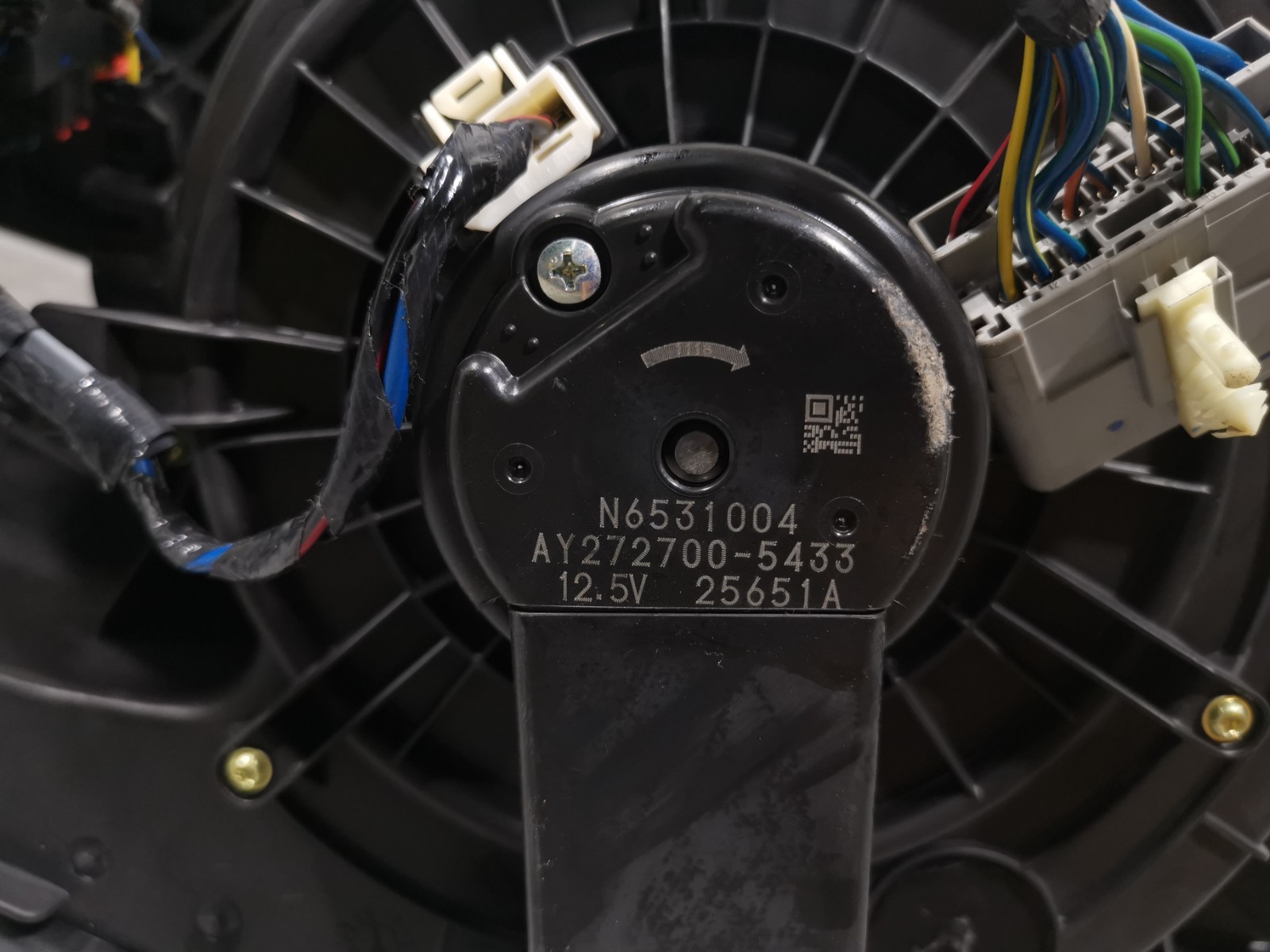 Maserati Ghibli 2016 RWD Auto 3.0 L HVAC A/C Climate Blower Motor Box 670009118
