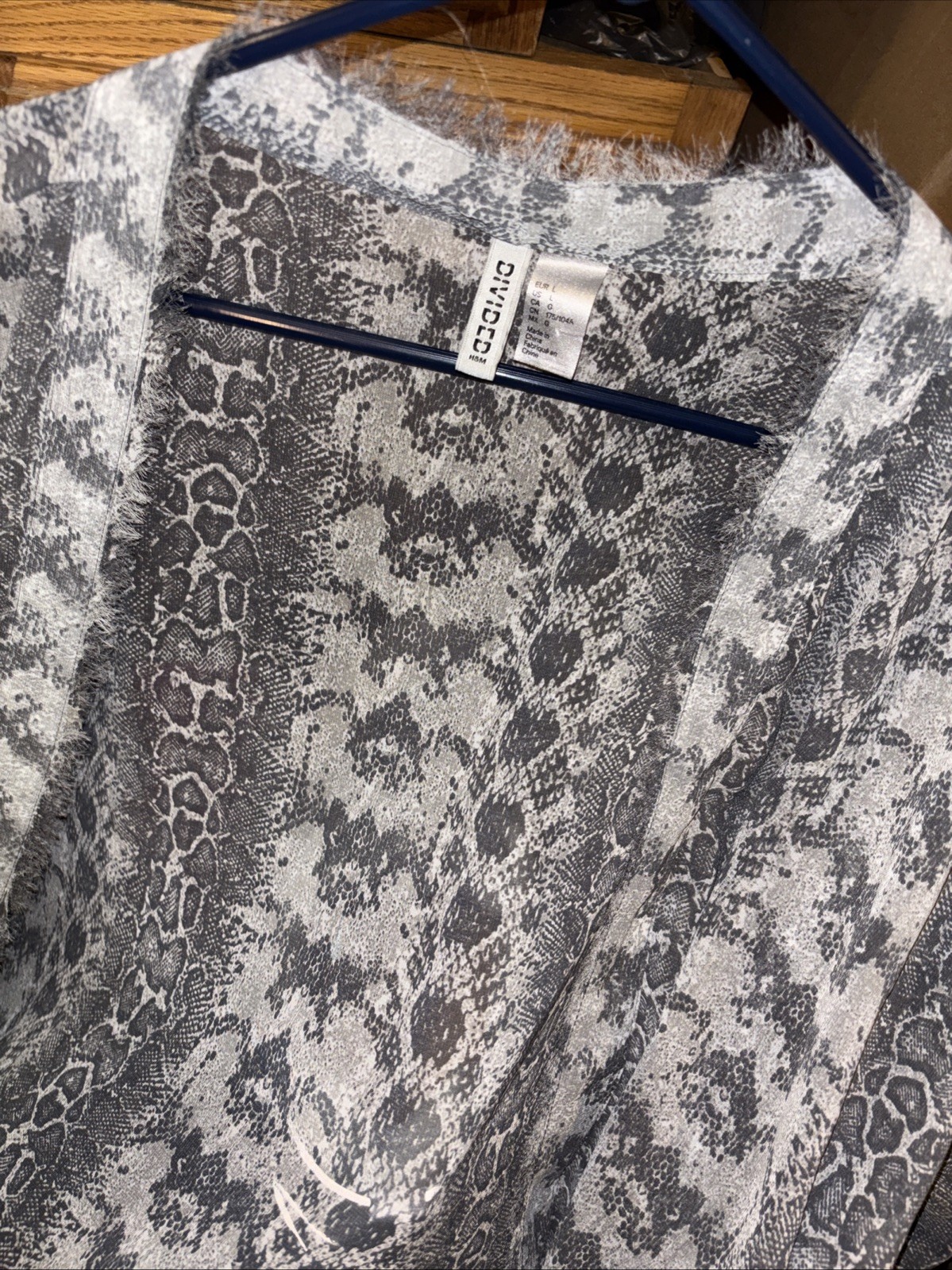 Divided Snakeskin Pattern Jacket Size Large - image 5