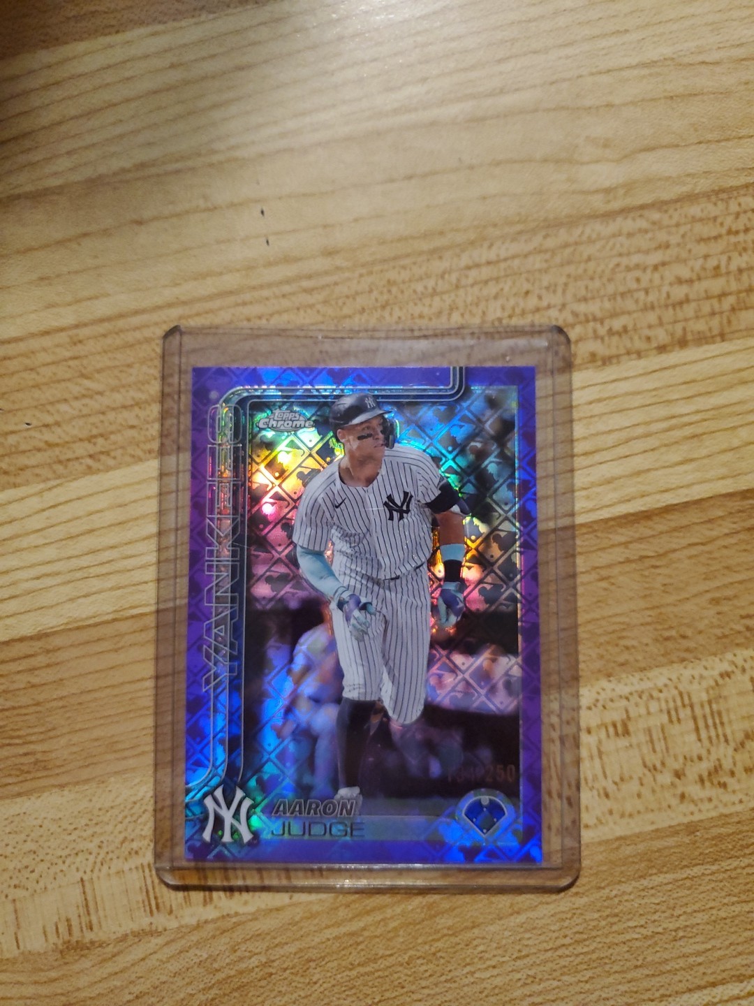 2025 Topps Chrome - Aaron Judge #99 Purple Refractor /250
