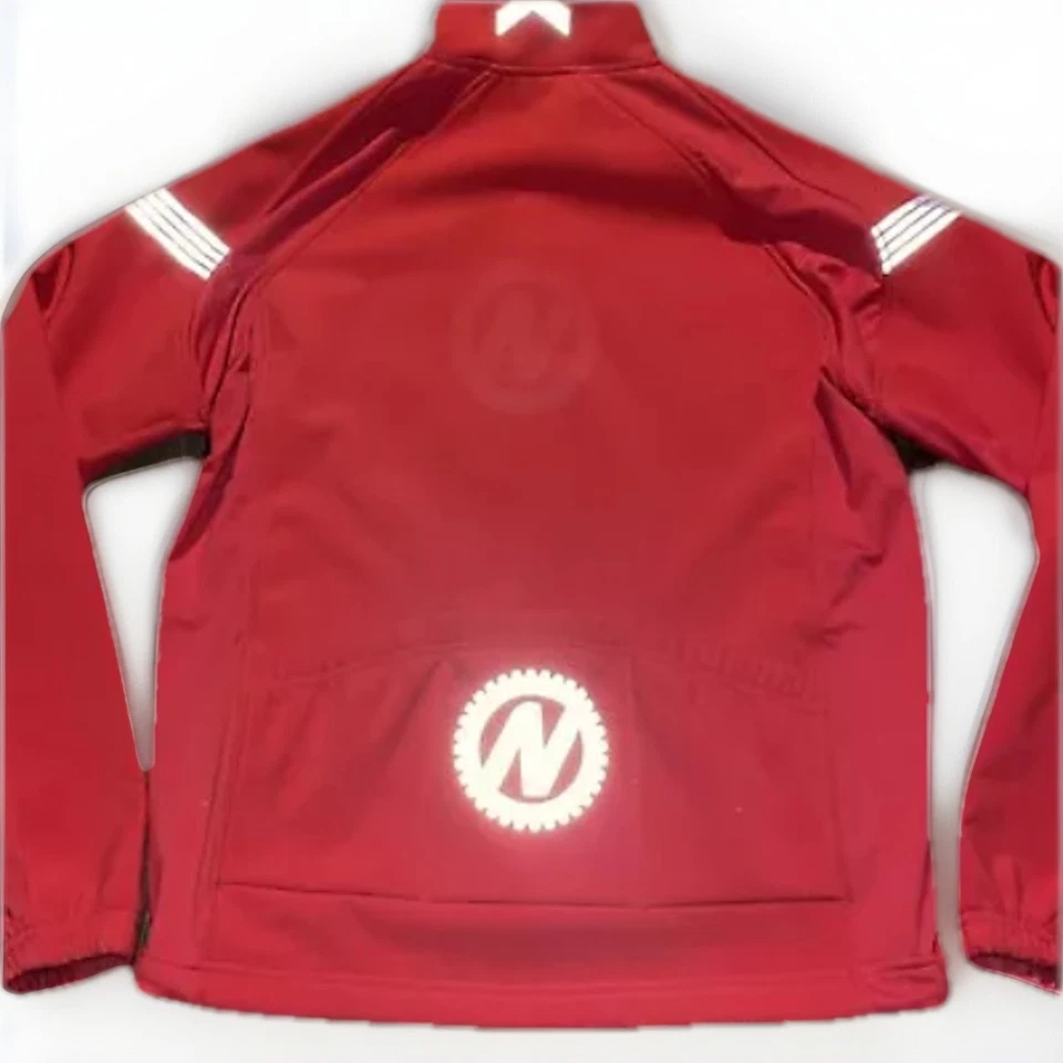 Chaqueta térmica de ciclismo Nashbar Derby Softshell - talla pequeña - clima frío - roja Foto 2 de 4