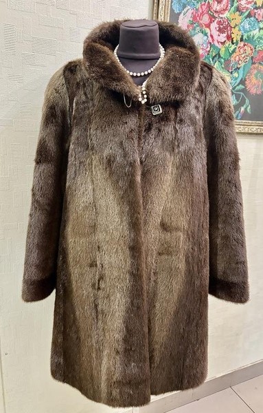 Women American Vintage Coat Brown Fur 40 / L / 48