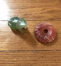 RARE ANCIENNES STATUETTES GRENOUILLE ET MEDAILLON EN JADE - ART ASIE