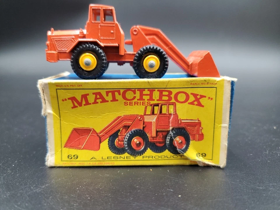 Vintage Lesney Matchbox Hatra Tractor Shovel #69 Solid Orange W/ Box READ DESC.! - Image 4 of 4