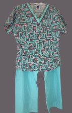 Landau Scrub Set , Bottoms Are Urbane Brand, Drawstring Waist Green/ Gray Small