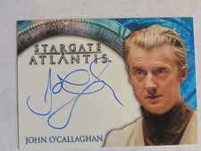 Tarjeta Stargate Atlantis autografiada auténtica firmada John O'Callaghan como Niam certificado de autenticidad