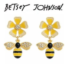 US Seller Betsey Johnson Crystal Bee Earrings Pearl Fashion Jewelry Insect