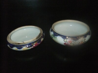 VINTAGE POWDER jar BOX COBALT BLUE WITH PINK ROSES ANTIQUE Made in JAPAN