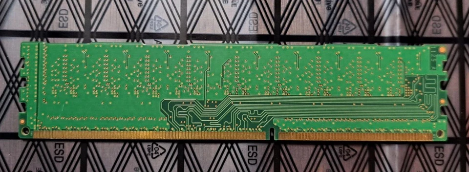 ACTICA 2GB PC3-10600 (DDR3-1333) ECC Server Memory (ACT2GHU72C8H1333M/4) - Image 2 of 3