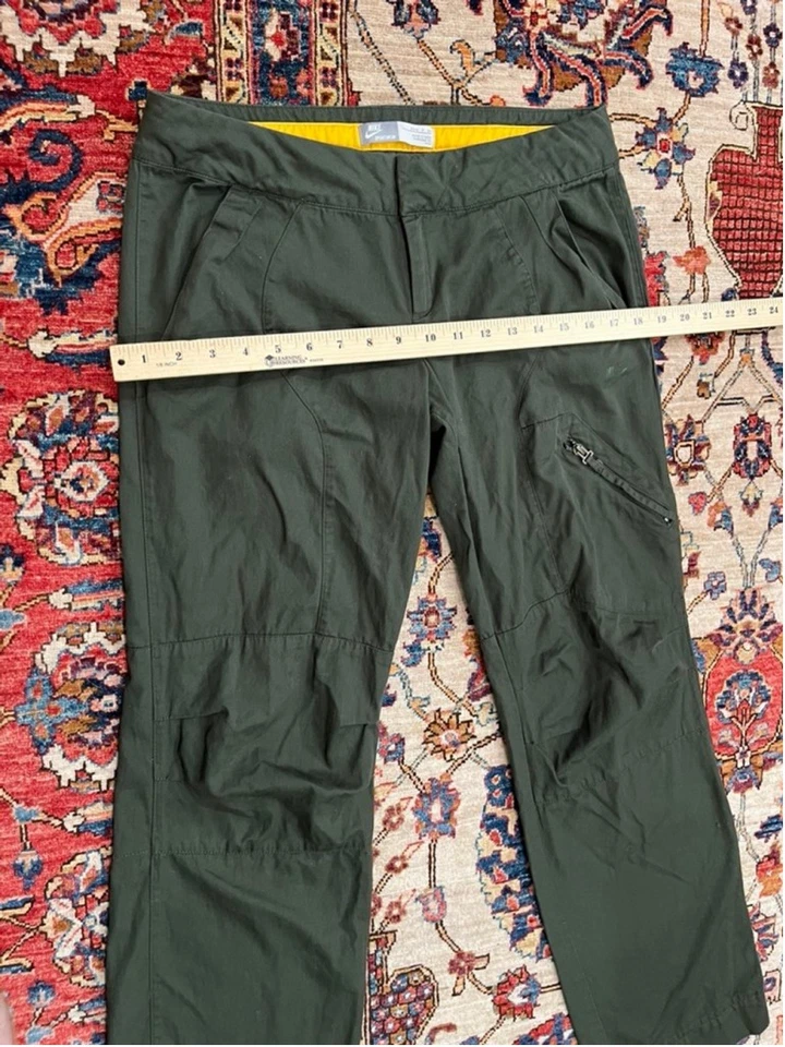 Женские спортивные штаны-карго Y2k Nike оливковые универсальные для походов путешествий на открытом воздухе - Изображение 3 из 4