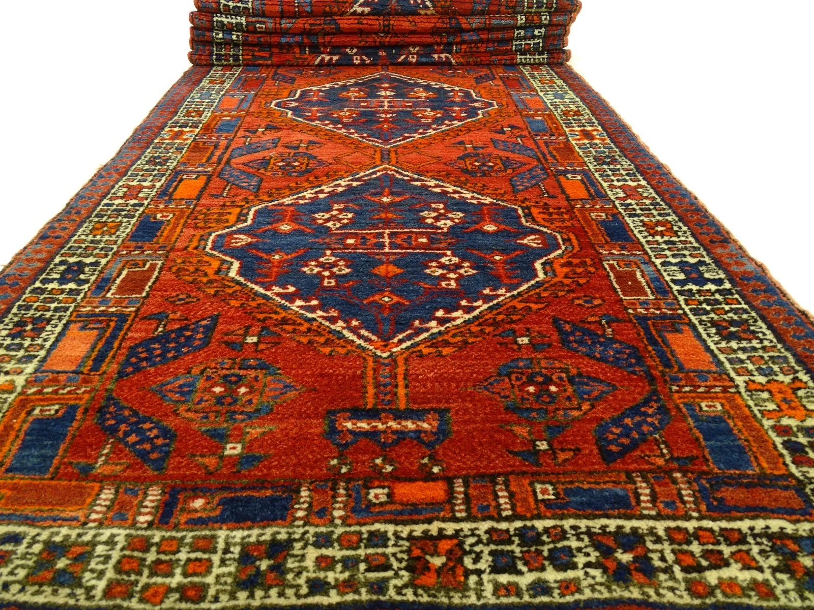 Heriz - 443 x 106 cm - Professionally Cleaned - Hand-Knotted Oriental Rug