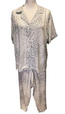 AMBRIELLE SLEEPWEAR 2 PIECE PAJAMA SET CAPRI PJ'S XL Snake Print Gray NWT