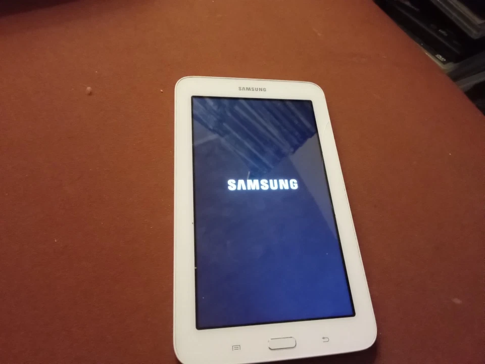 Samsung Galaxy Tab 3 Lite SM-T110 Tablet 17,8cm 7,0" 8GB WIFI Android weiß - Bild 4 von 4